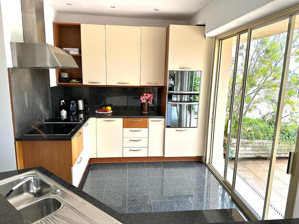 앙티브 Panoramic Sea View Penthouse With Jacuzzi And 450 Sqm Terrace 아파트 외부 사진
