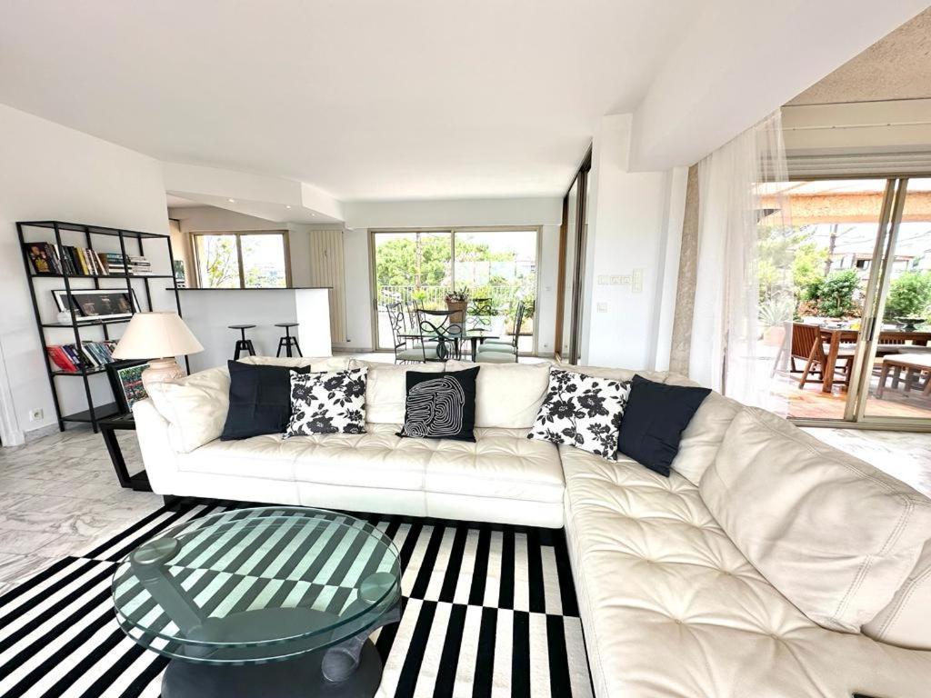 앙티브 Panoramic Sea View Penthouse With Jacuzzi And 450 Sqm Terrace 아파트 외부 사진