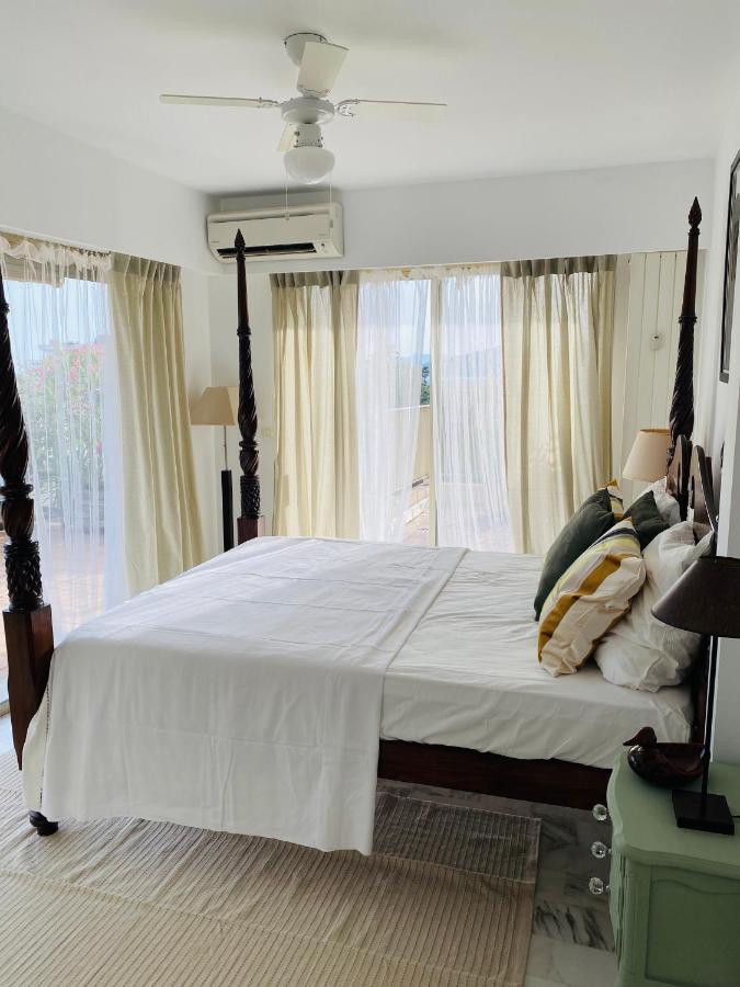 앙티브 Panoramic Sea View Penthouse With Jacuzzi And 450 Sqm Terrace 아파트 외부 사진