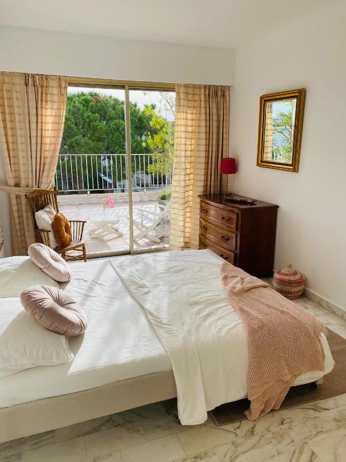 앙티브 Panoramic Sea View Penthouse With Jacuzzi And 450 Sqm Terrace 아파트 외부 사진